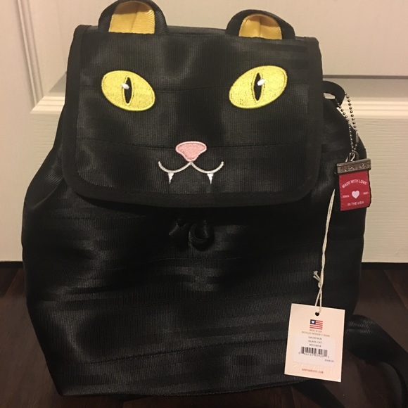 Harveys Seatbelt Black Cat Backpack - Picture 1 of 4